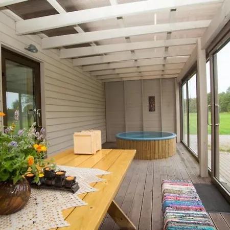 Piibutopsu House Gasthof Nasva (Saare)